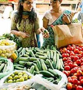 Vegetable costlier at rising temperature! | वाढत्या तापमानाने भाजीपाला महागला!