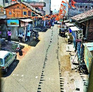 Black flag showing the housing scheme's landfall | आवास योजनेच्या भूमिपूजनाला दाखविणार काळे झेंडे