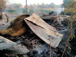 Three fire incidents in the district; Damage to six lakhs | जिल्ह्यात आगीच्या तीन घटना; सहा लाखांवर नुकसान