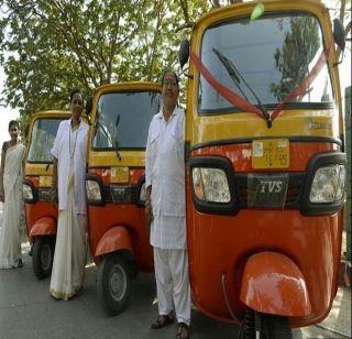 Now for the Mumbai Indians, the rickshaw driver | मुंबईकरांसाठी आता रिक्षावाल्या ताई