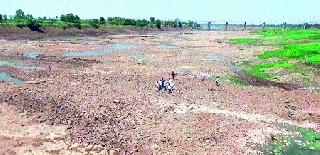 Karnataka left water from Rajapur bundh | कर्नाटकला राजापूर बंधाऱ्यातून पाणी सोडले