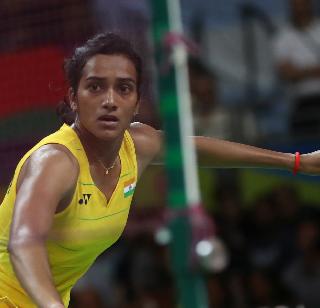 Sindhu defeats Carolina Marin in Singapore Super Series | सिंगापूर सुपरसीरीजमध्ये कॅरोलिना मारिनकडून सिंधू पराभूत