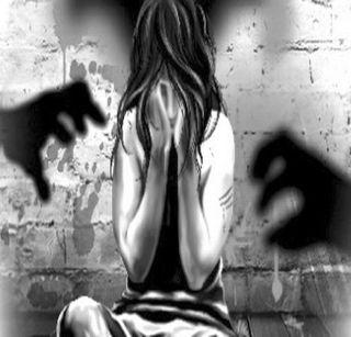 Rape of a seven-year-old girl in Jalgaon | जळगावात सात वर्षाच्या मुलीवर बलात्कार