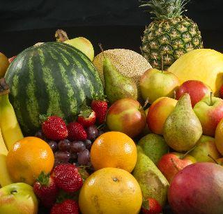 American fruit in the market | बाजारपेठेत अमेरिकन फळे