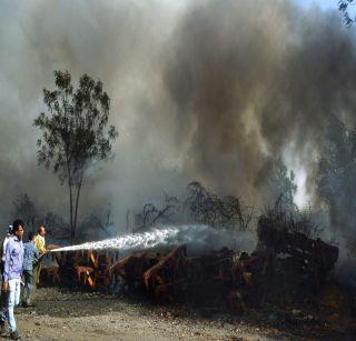 The people of Bhusawal railway are in the fire | भुसावळ रेल्वेच्या लोको शेडला आग