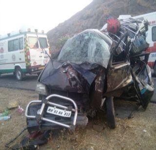 Both of them died in an accident on the Mumbai-Pune Express Highway | मुंबई-पुणे एक्स्प्रेस महामार्गावरील अपघातात दोघींचा मृत्यू