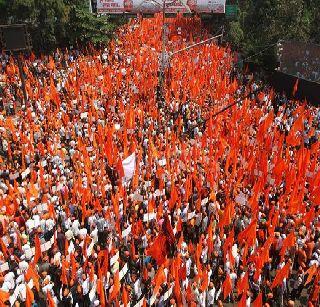 Government should discuss with 'Gross Maratha' | ‘सकल मराठा’सोबत सरकारने चर्चेला यावे