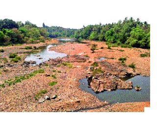 Wandering will be used for water in Banda area | बांदा परिसरात पाण्यासाठी होणार भटकंती