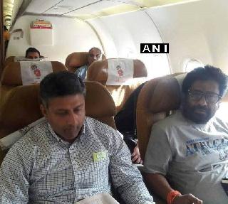 Eventually Ravindra Gaekwad made the trip with Air India | अखेर रवींद्र गायकवाडांनी एअर इंडियाच्या विमानाने केला प्रवास