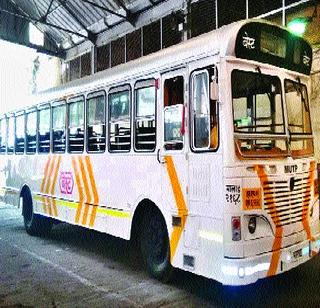 Now the best buses will have a red color | आता बेस्ट बसगाड्यांचा लाल रंग उडणार