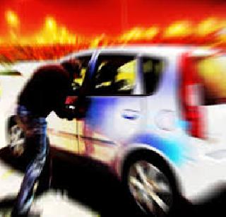 APMC carrier found by accident | अपघातामुळे सापडला एपीएमसीत वाहनचोर