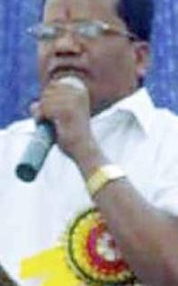 Tribal youths should move towards self-employment | आदिवासी युवक-युवतींनी स्वयंरोजगाराकडे वाटचाल करावी Tribal youths should move towards self-employment | आदिवासी युवक-युवतींनी स्वयंरोजगाराकडे वाटचाल करावी