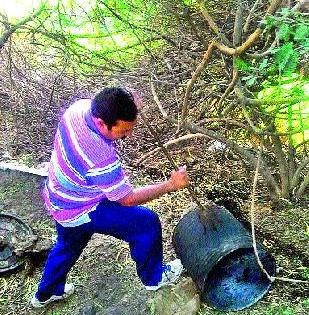 Raid on liquor bars | कळवणला दारू अड्ड्यांवर छापे