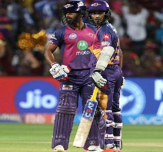 Pune Warriors, chasing 183 runs against Kolkata Knight Riders | घरच्या मैदानात पुण्याची फटकेबाजी, कोलकात्यासमोर 183 धावांचे आव्हान