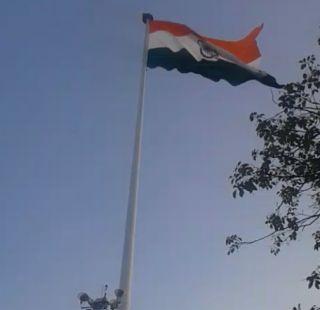 In the Kolhapur state, the tallest 303 feet tall tricolor | कोल्हापुरात राज्यातील सर्वात उंच 303 फूट उंचीचा तिरंगा