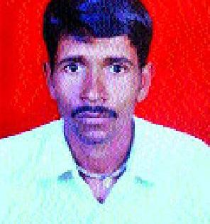 Four farmer suicides in two days | दोन दिवसांत चार शेतकऱ्यांच्या आत्महत्या Four farmer suicides in two days | दोन दिवसांत चार शेतकऱ्यांच्या आत्महत्या