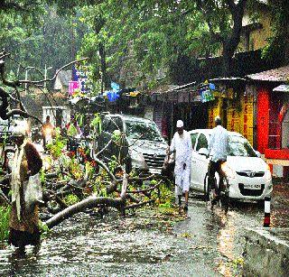 Kolhapur, Sangli and Satara got stuck in the slums | कोल्हापूर, सांगली, साताऱ्याला वळीवाने झोडपले