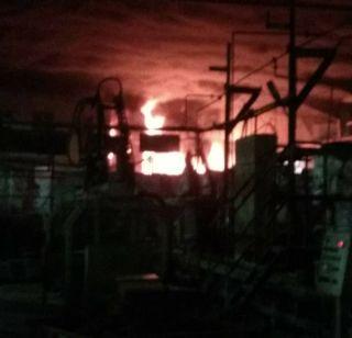 In the Johnson Tiles Company, a fierce fire broke out in the 17-year-old record | जॉन्सन टाईल्स कंपनीत भीषण आग, 17 वर्षांचा रेकाॅर्ड जळून खाक In the Johnson Tiles Company, a fierce fire broke out in the 17-year-old record | जॉन्सन टाईल्स कंपनीत भीषण आग, 17 वर्षांचा रेकाॅर्ड जळून खाक