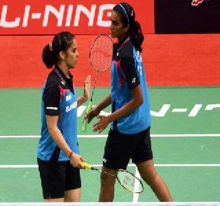 Sindhu, Saina fall in ranking | सिंधू, सायनाची रँकिंगमध्ये घसरण