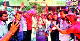 The Hanuman Yatra at Wadgaopingala is excited | वडगावपिंगळा येथे हनुमान यात्रा उत्साहात The Hanuman Yatra at Wadgaopingala is excited | वडगावपिंगळा येथे हनुमान यात्रा उत्साहात