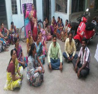 Strain the women for water in the ward | वरणगावात पाण्यासाठी महिलांचा ठिय्या