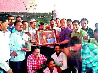 माजी विद्यार्थ्यांचे स्नेहसंमेलन