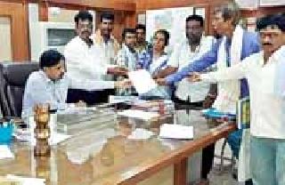 Give land lease to Bengali community | बंगाली समाजाला जमिनीचे पट्टे द्या