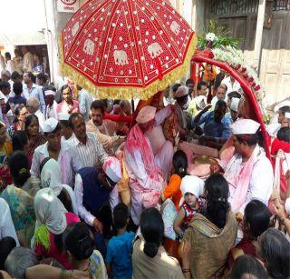 Palithi procession in Amitnera in Vythoba-Rukhamai | विठ्ठोबा-रूख्माईच्या जयघोषात अमळनेरात पालखी मिरवणूक