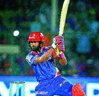 Daredevils thrilling victory | डेअरडेव्हिल्सचा थरारक विजय