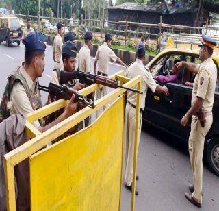 26 Pakistani nationals from Mumbai suddenly disappear, security system raid | मुंबईतून 26 पाकिस्तानी नागरिक अचानक बेपत्ता, सुरक्षा यंत्रणेची धावाधाव