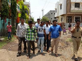 Sonashakhali thieves in 'Surat' | सोनसाखळी चोरट्यांची परिसरातून ‘वरात’