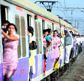 Megablocks on all three trains today | तिन्ही रेल्वेमार्गांवर आज मेगाब्लॉक