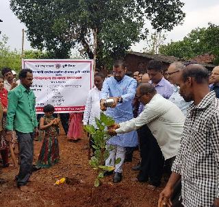 The need to give respect to the farmer - Sathabhau Khot | शेतकऱ्याला सन्मान देण्याची गरज - सदाभाऊ खोत