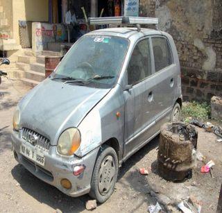 Thane Passing car stands unimpeded in Jalgaon district | ठाणे ‘पासिंग’ची कार जळगाव जिल्ह्यात बेवारस स्थितीत उभी