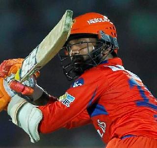 Out of Manish Pandey, Dinesh Karthik's out of Champions Trophy | चॅम्पियन्स ट्रॉफीतून मनिष पांडे बाहेर, दिनेश कार्तिकची वर्णी