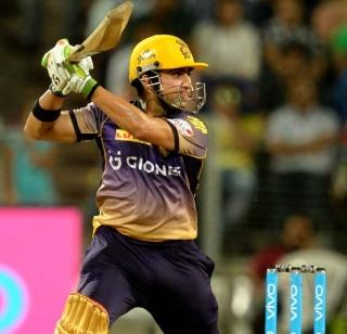 KKR won by serious knocks | गंभीर खेळीमुळे केकेआर विजयी