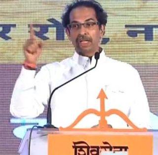 I do not have to delay a moment to kick my power - Uddhav Thackeray | सत्तेला लाथ मारायला मला एका क्षणाचाही विलंब लागणार नाही - उद्धव ठाकरे