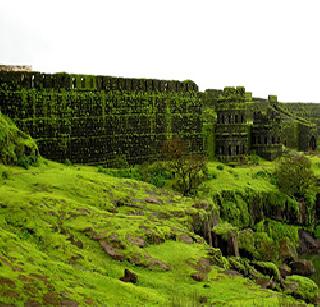 Historical places to be visited by schools | शाळांच्या सहली जाणार ऐतिहासिक ठिकाणी