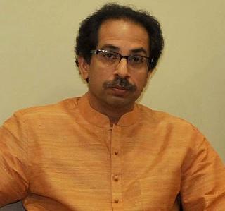 The Fadnavis government has left only the beleaguered farmers - Uddhav Thackeray | फडणवीस सरकारने फक्त शेतक-यांचा शिरच्छेद बाकी ठेवलाय - उद्धव ठाकरे