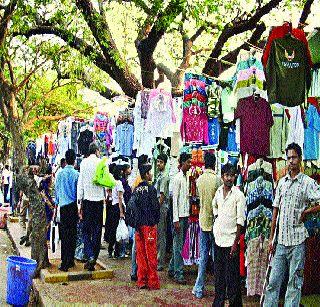 24 Hours of Stall Holders on Fashion Street | फॅशन स्ट्रीटवरील स्टॉल्सधारकांना २४ तासांची मुदत