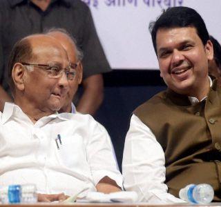 Sharad Pawar "guests" on Sahyadri, discuss a discussion with the Chief Minister | सह्याद्रीवर शरद पवार "अतिथी", मुख्यमंत्र्यांसोबत बैठकीमुळे चर्चेला उधाण