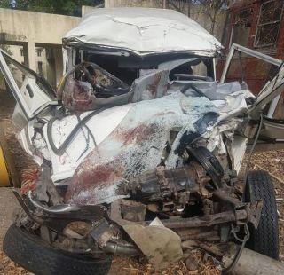 At least seven people were killed in a serious accident in Ahmednagar | अहमदनगरमध्ये भीषण अपघातात पुण्याचे सात जण जागीच ठार