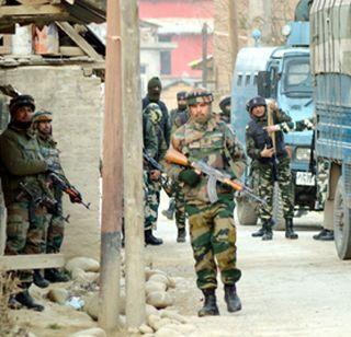 Grenade attack on militant police camp in Jammu and Kashmir | जम्मू-काश्मीरमध्ये दहशतवाद्यांचा पोलीस कॅम्पवर ग्रेनेड हल्ला