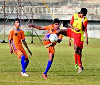 Defeating the evening ends Practice (A) ahead | संध्यामठला हरवून प्रॅक्टिस (अ)ची आगेकूच