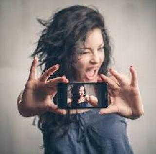 Using Instagram? The risk of adverse effects on the mental health of the young, especially the young woman | इन्स्टाग्राम वापरताय? तरुणांच्या, विशेषत: तरुणींच्या मानसिक आरोग्यावर विपरित परिणाम होण्याचा धोका