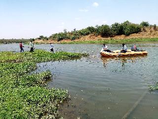 Four juveniles were found in the river bed | नदीपात्रात चार अल्पवयीन मुलं बुडाली