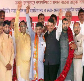 I am removing their slit - Devendra Fadnavis | मी त्यांचा गाळ काढतोय - देवेंद्र फडणवीस I am removing their slit - Devendra Fadnavis | मी त्यांचा गाळ काढतोय - देवेंद्र फडणवीस