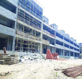 Construction of malls in the name of agriculture business | शेती व्यवसायाच्या नावाखाली मॉलची उभारणी