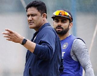 Controversy in Team India, skipper Kohli angry at Anil Kumble? | टीम इंडियात मतभेद, कर्णधार कोहली कोच अनिल कुंबळेंवर नाराज?