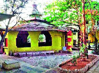 Commercial use of community temples | समाजमंदिरांचा व्यावसायिक वापर